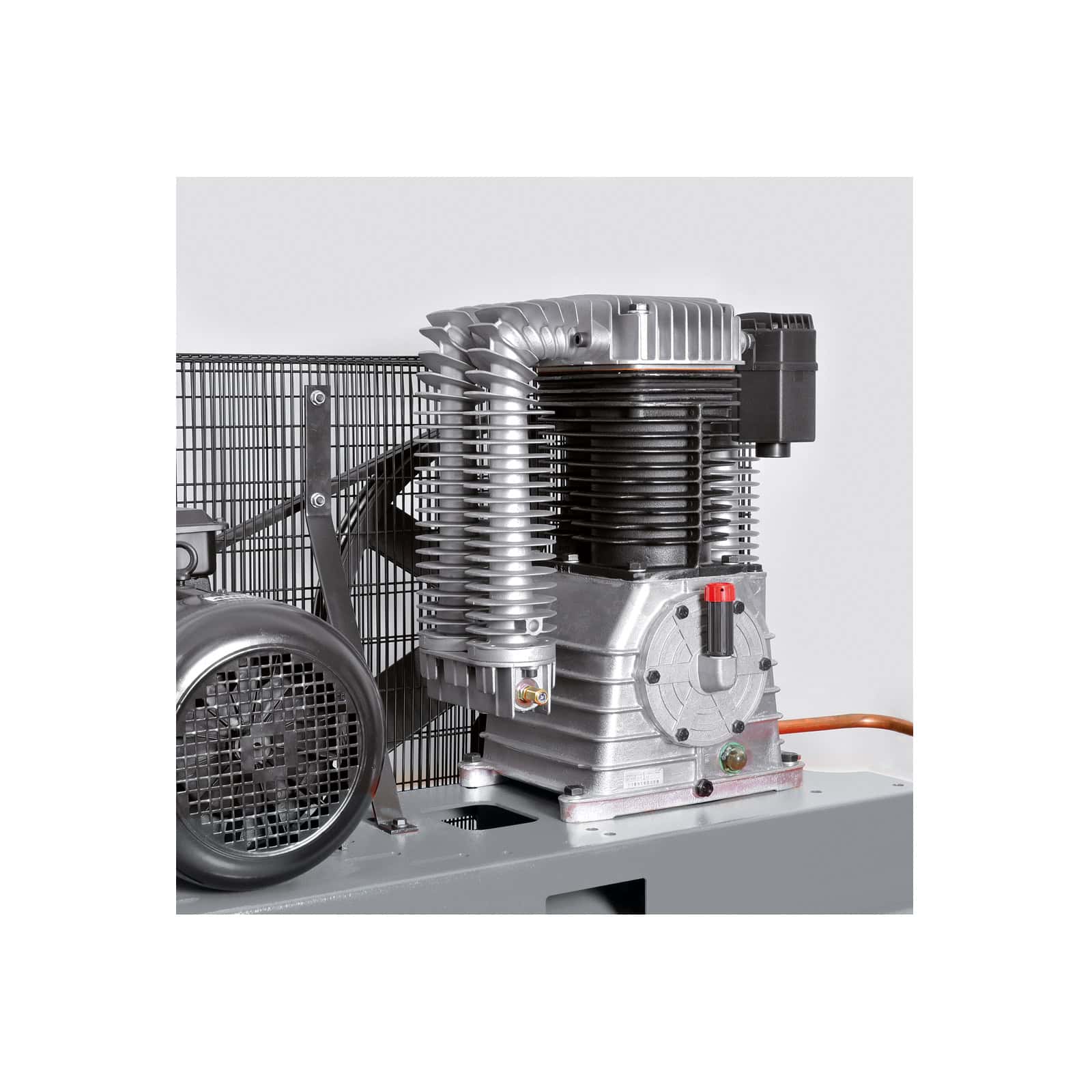 PS50/500 AP FT10 Compressore ad alta pressione a cinghia bistadio, indicato per autoriparazioni e gommisti. dettaglio